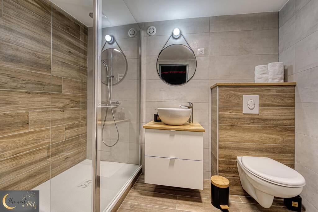 La Chambre Noire Au Coeur De Metz Esterno foto