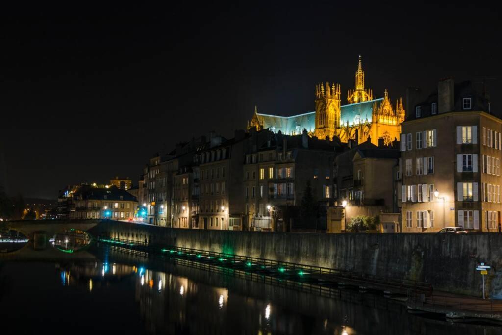 La Chambre Noire Au Coeur De Metz Esterno foto